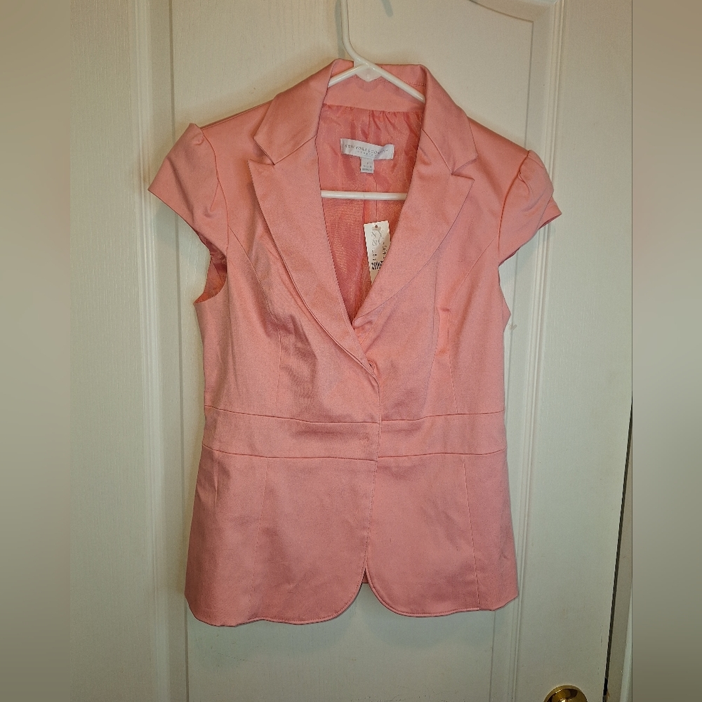 NWT/ New York and Company Stretch / Size: 2 / light pink blazer